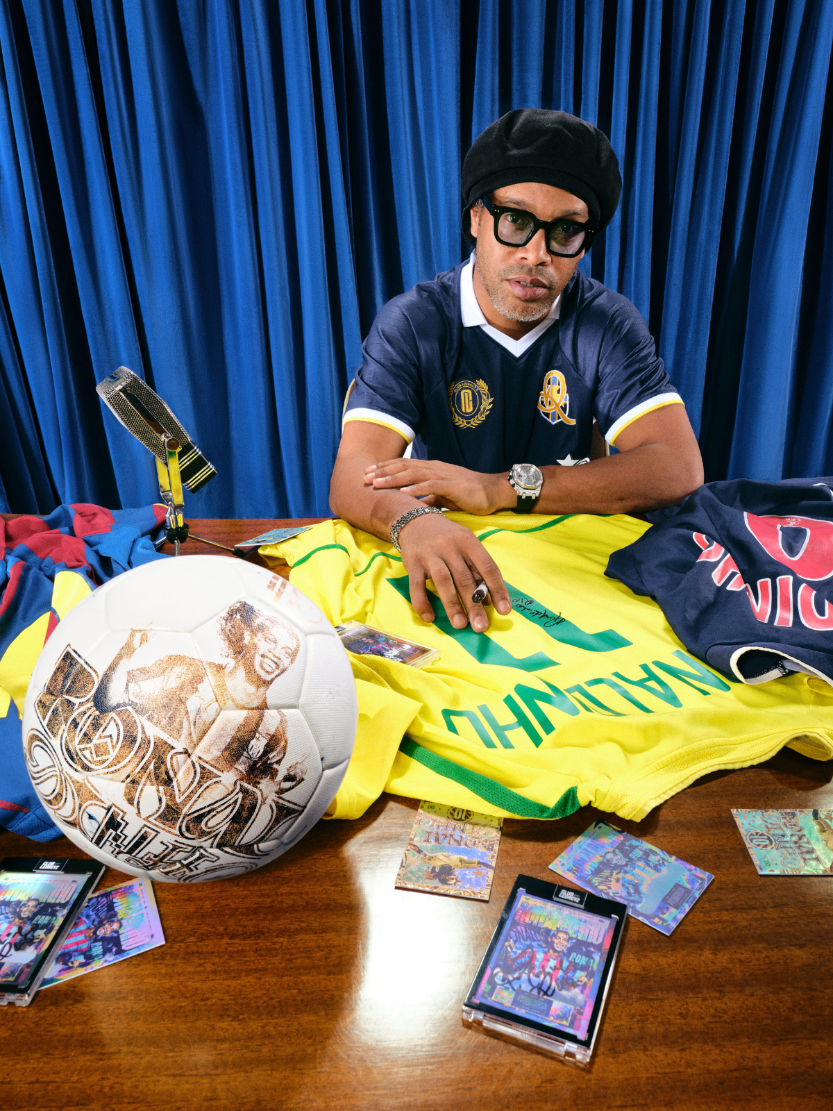 Ronaldinho Signed Card 10 copies